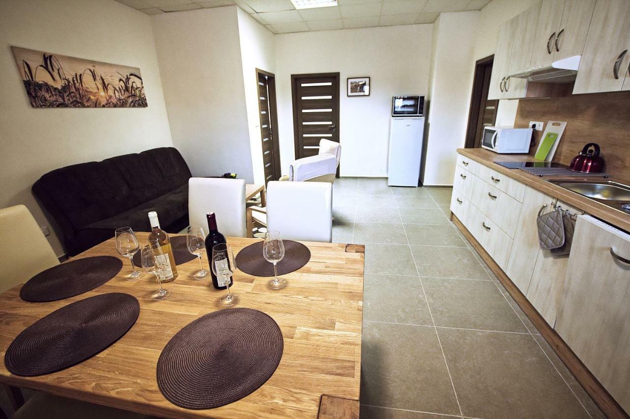 U Čápa Krásný apartmán v Sedleci Sedlec  Exterior foto